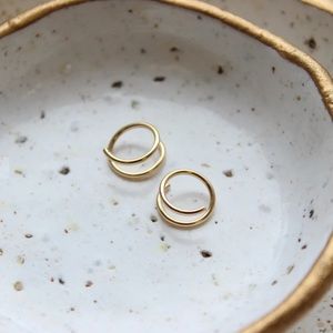 Hello Adorn tiny twist earrings